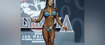 elisa-pecini’s-favorite-moves-for-glutes