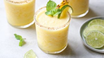 frozen-pineapple-margaritas