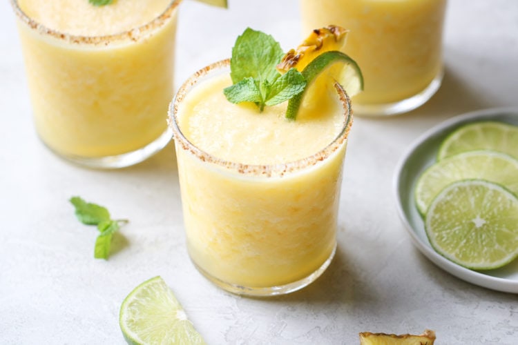 frozen-pineapple-margaritas