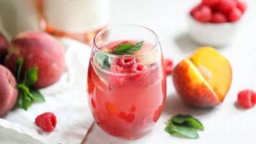 raspberry-peach-rose-sangria