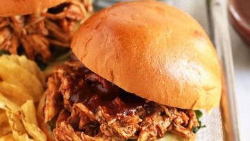 slow-cooker-bbq-pulled-chicken