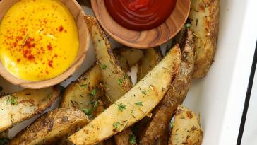 oven-baked-potato-wedges