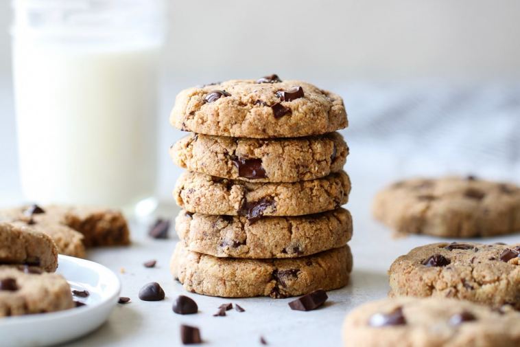paleo-chocolate-chip-cookies-(vegan)