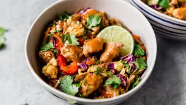 healthy-chicken-pad-thai-(noodle-free!)