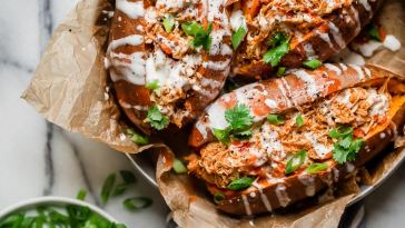 slow-cooker-buffalo-chicken-(or-instant-pot)