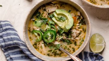 slow-cooker-white-chicken-chili-(dairy-free)