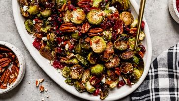roasted-brussels-sprouts-with-bacon-and-balsamic