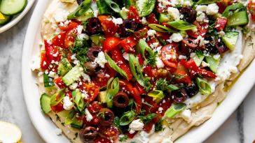 greek-hummus-dip-(healthy!)