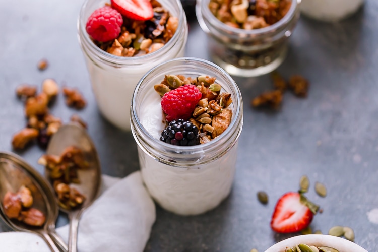 paleo-granola-with-honey-and-cinnamon