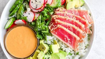 seared-ahi-tuna-poke-bowl