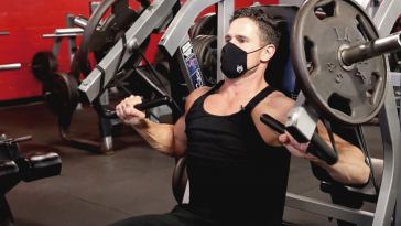 4-moves-to-build-a-bigger-chest