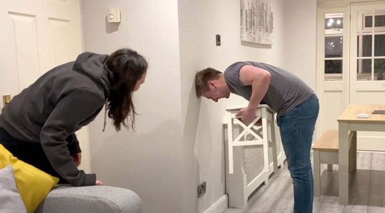 why-the-chair-challenge-is-much-harder-for-men