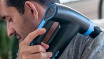 the-njoie-nforce-percussion-massage-gun