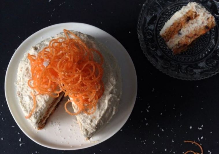 raw carrot cake