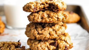 peanut-butter-oatmeal-cookies
