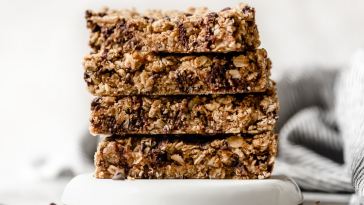 5-ingredient-healthy-peanut-butter-granola-bars