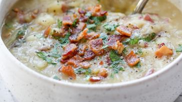 creamy-potato-leek-soup-with-bacon