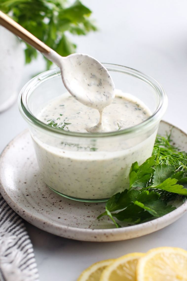 paleo-ranch-dressing-&-dip