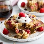 raspberry-chocolate-chip-baked-oatmeal