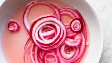 quick-pickled-onions