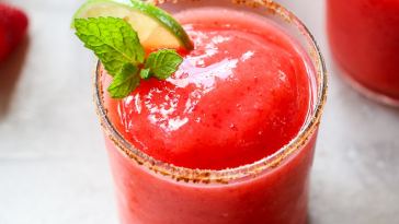 frozen-strawberry-margaritas-(mocktail-friendly)