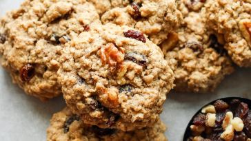 gluten-free-oatmeal-raisin-cookies
