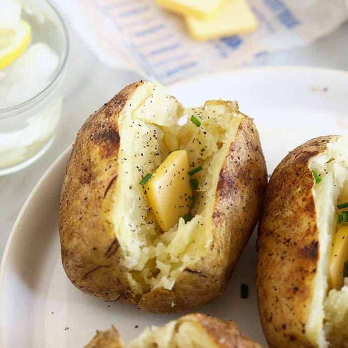baked-potatoes-in-foil