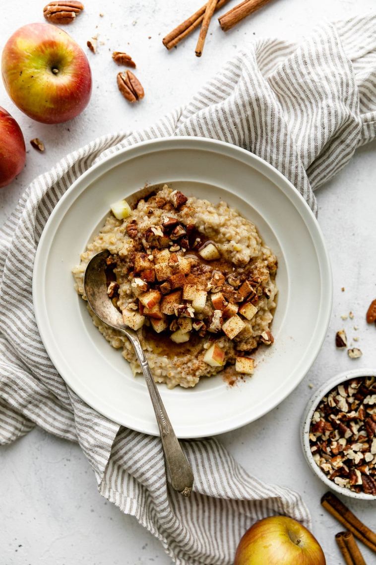 instant-pot-apple-cinnamon-oatmeal