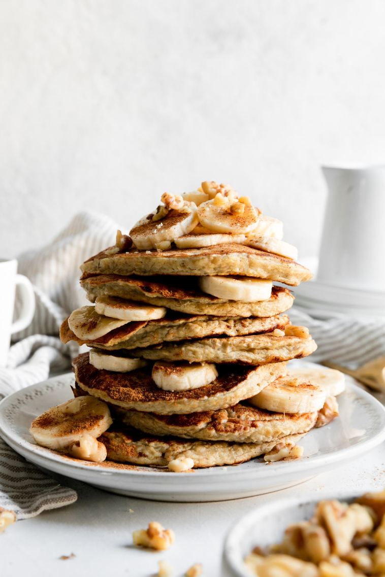easy-banana-oatmeal-pancakes-with-cinnamon
