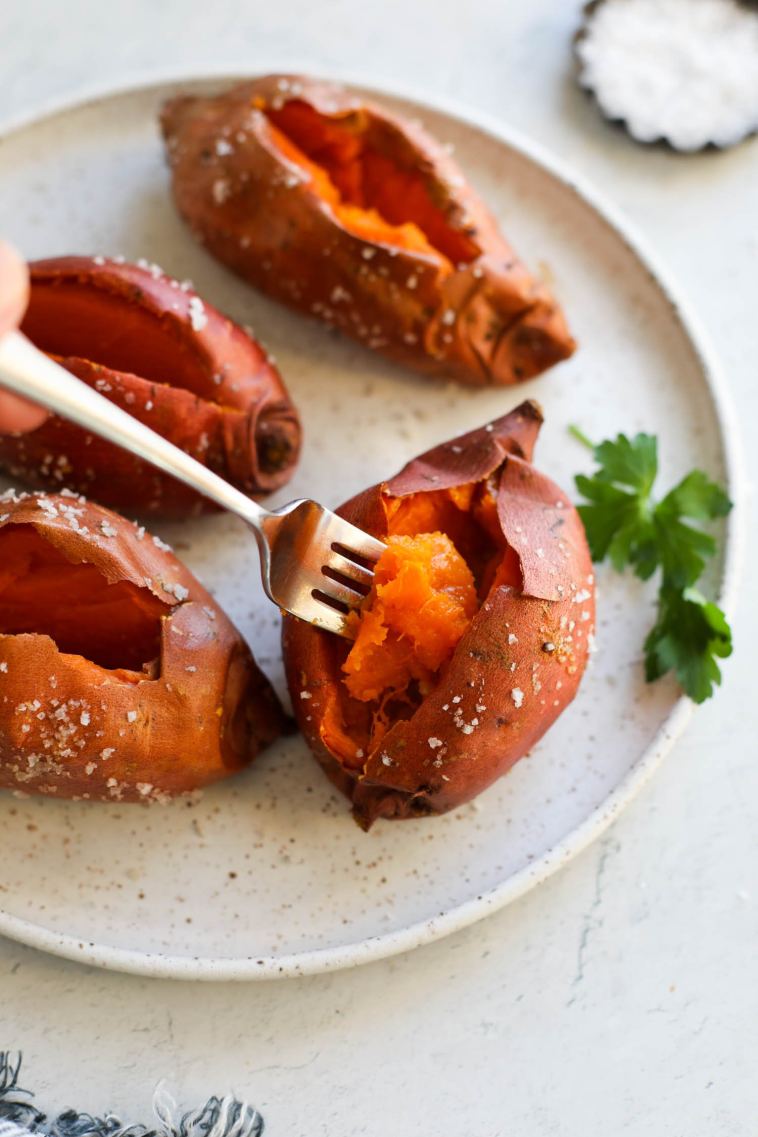 baked-sweet-potatoes-(easy-to-make-side-dish)