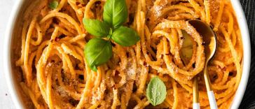 creamy-tomato-vegan-pasta