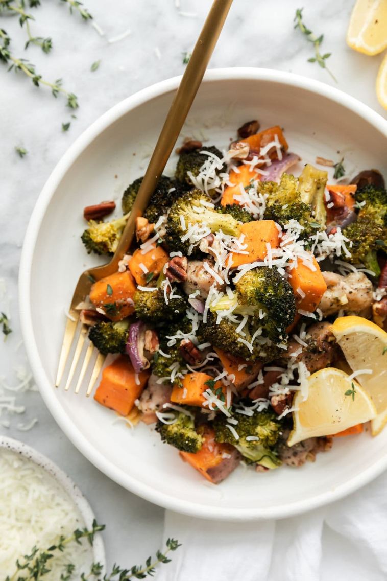one-dish-chicken-sweet-potato-bake-with-broccoli-(easy-dinner)