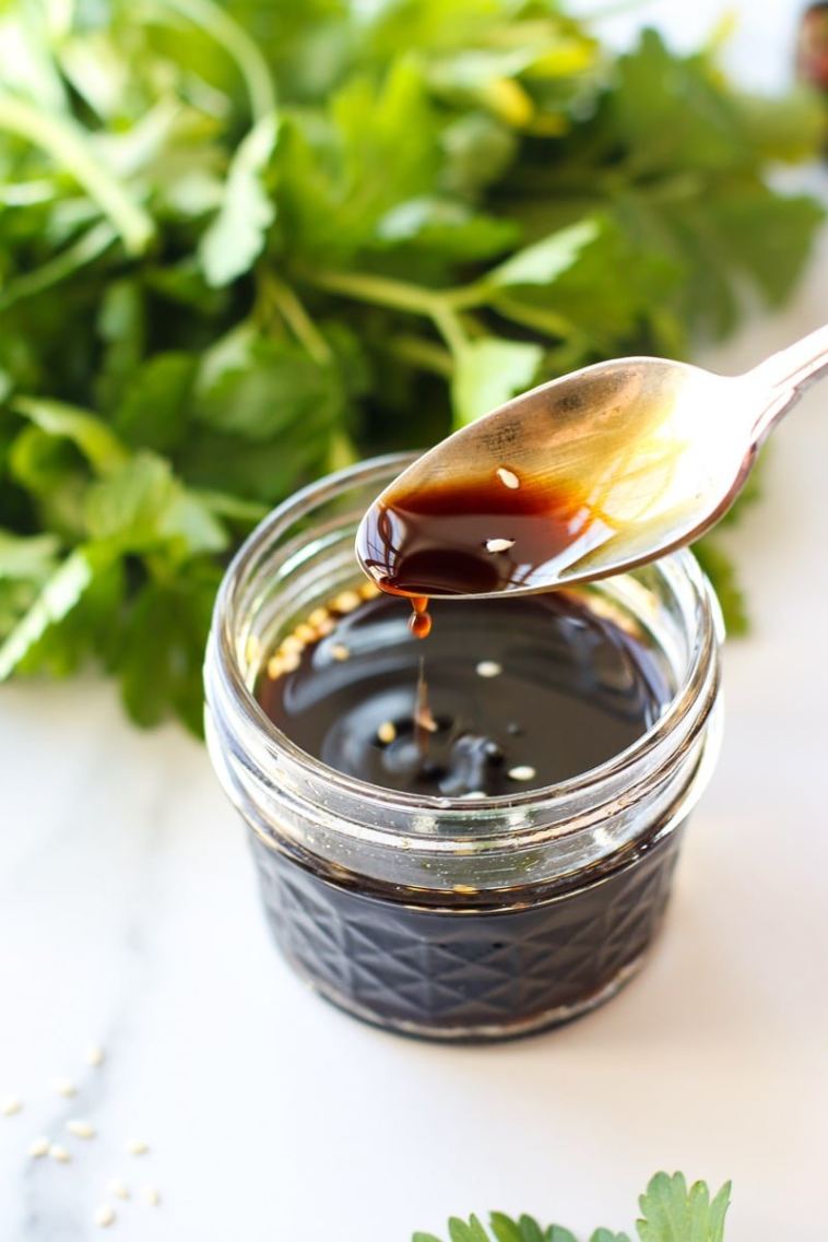 what-are-coconut-aminos?-(substitutes-and-how-to-use)