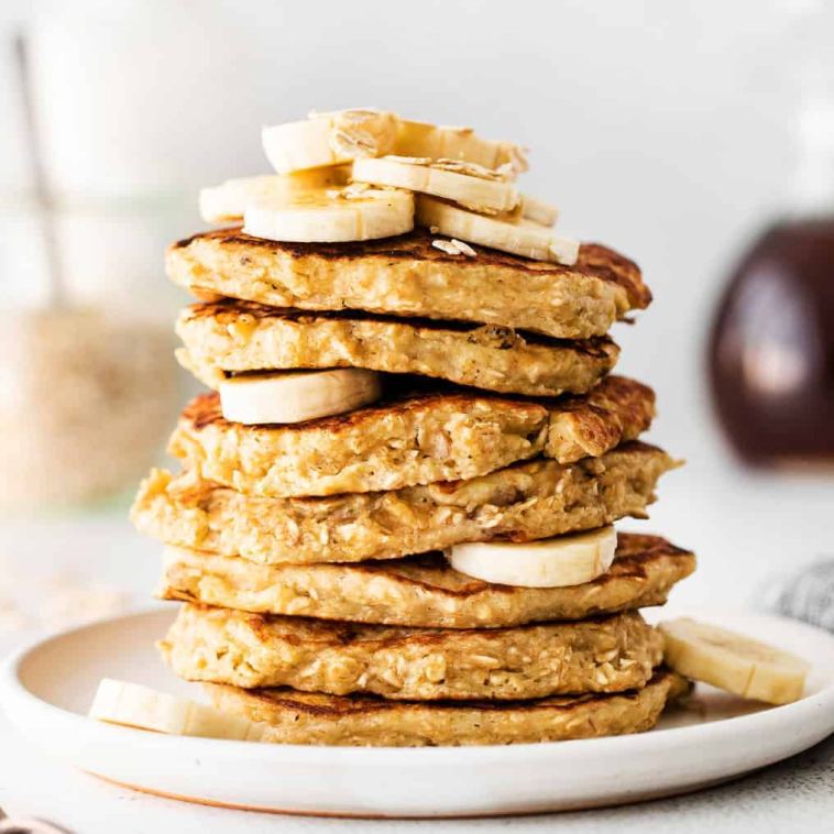 banana-oatmeal-pancakes
