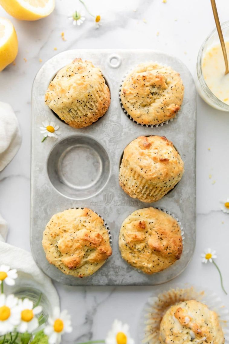 lemon-poppy-seed-muffins-(gluten-free-+-no-refined-sugar)