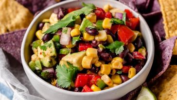 black-bean-and-corn-salsa-with-avocado-(fresh-and-healthy)