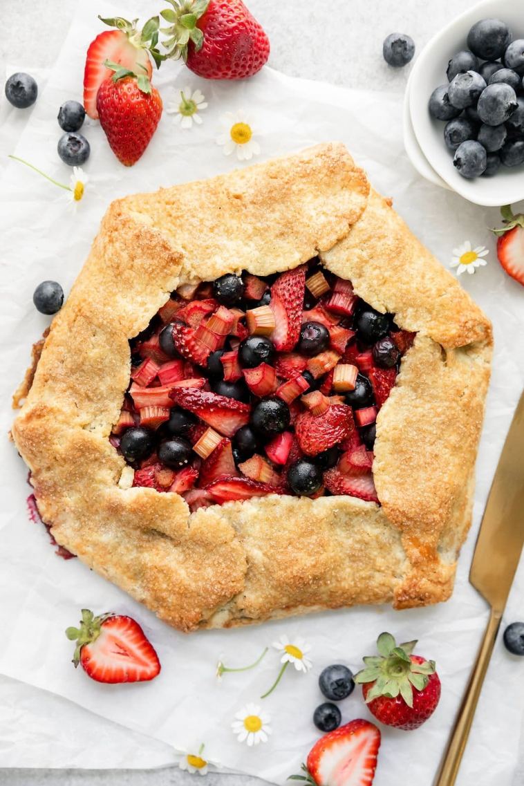 strawberry-blueberry-galette-with-rhubarb-(easy-&-gluten-free-crust)