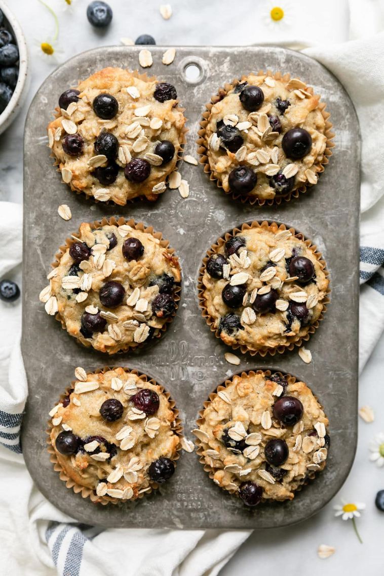 blueberry-oatmeal-muffins-with-yogurt-(easy-and-gluten-free)