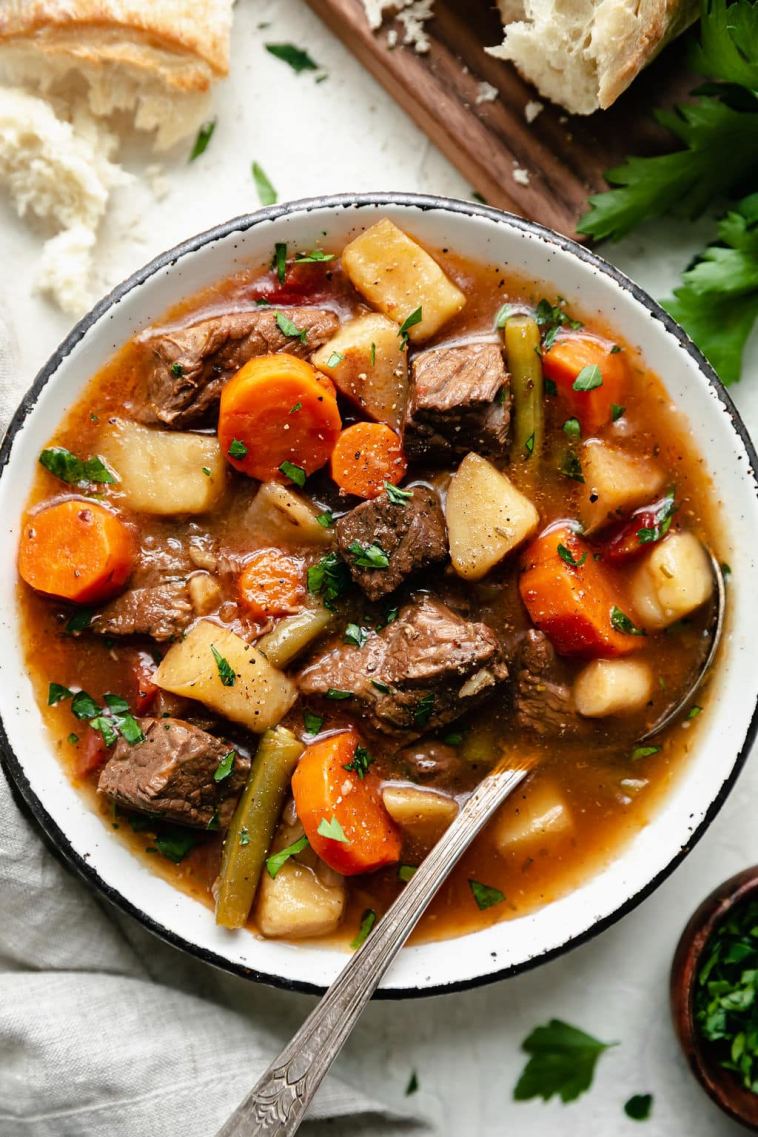 slow-cooker-beef-stew-with-root-vegetables-(easy-and-healthy)