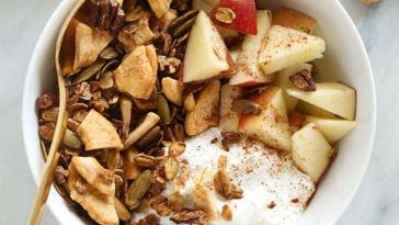 homemade-apple-cinnamon-granola