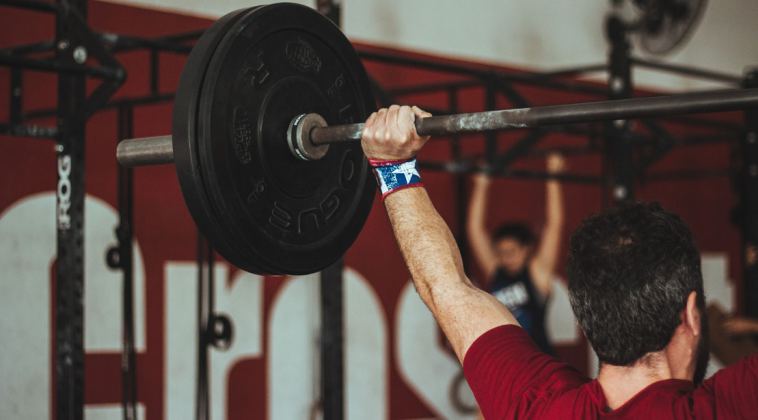 these-7-overhead-press-variations-will-push-your-power-through-the-roof