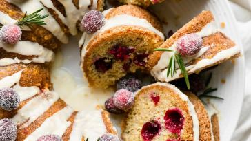 cranberry-orange-olive-oil-cake-with-simple-glaze-(gluten-free)