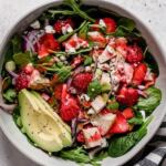 strawberry-spinach-salad-(with-optional-chicken)