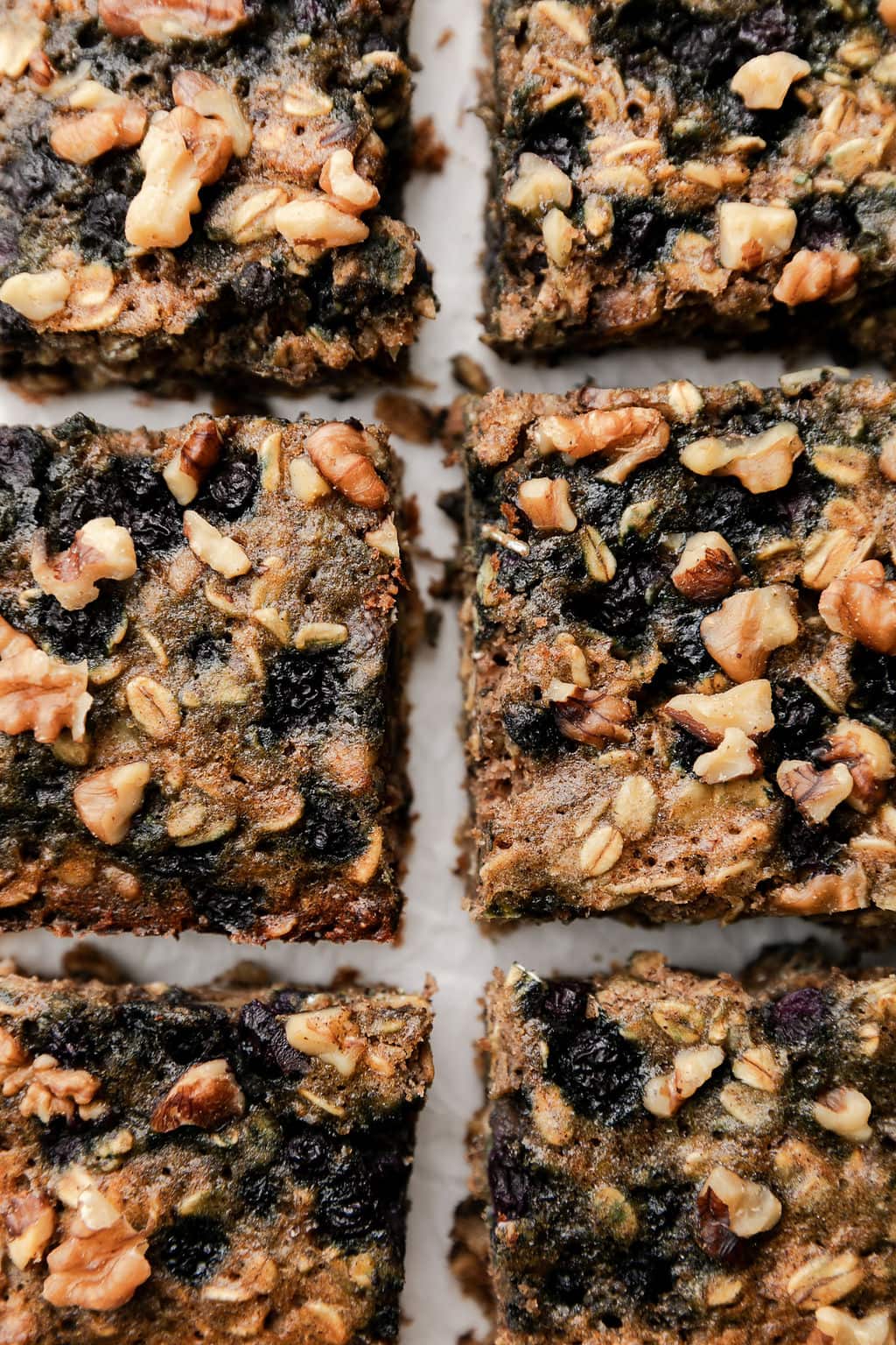 oatmeal-breakfast-bars-with-wild-blueberries