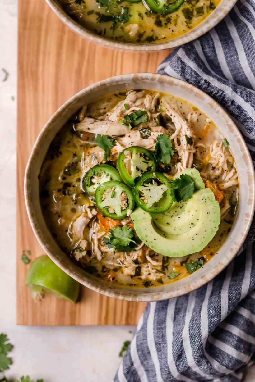 easy-white-chicken-chili-(slow-cooker-or-instant-pot)