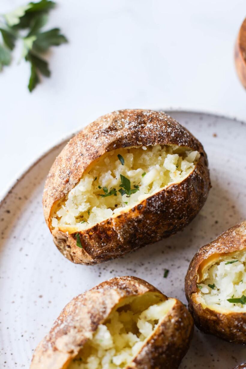 how-to-make-the-perfect-baked-potato-(every-time)
